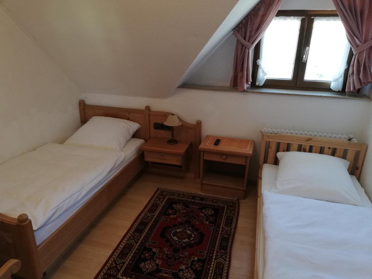 Gaestehaus Roessle Rötenbach Exteriér fotografie