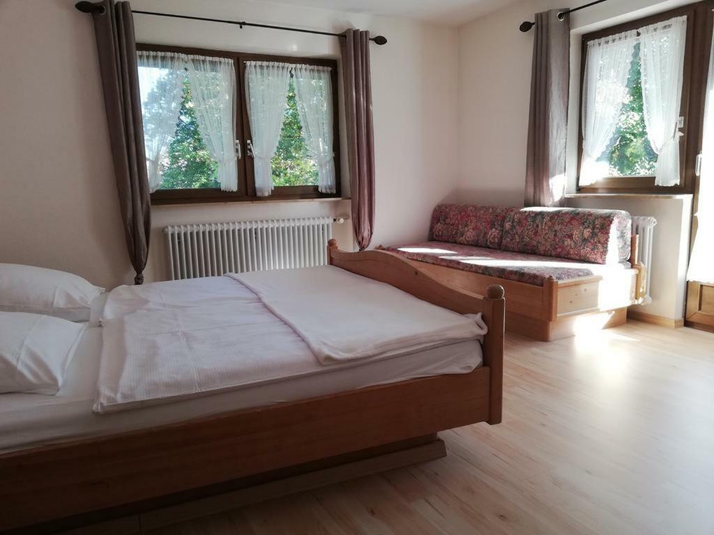 Gaestehaus Roessle Rötenbach Exteriér fotografie