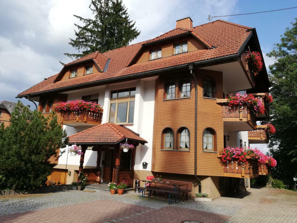 Gaestehaus Roessle Rötenbach Exteriér fotografie